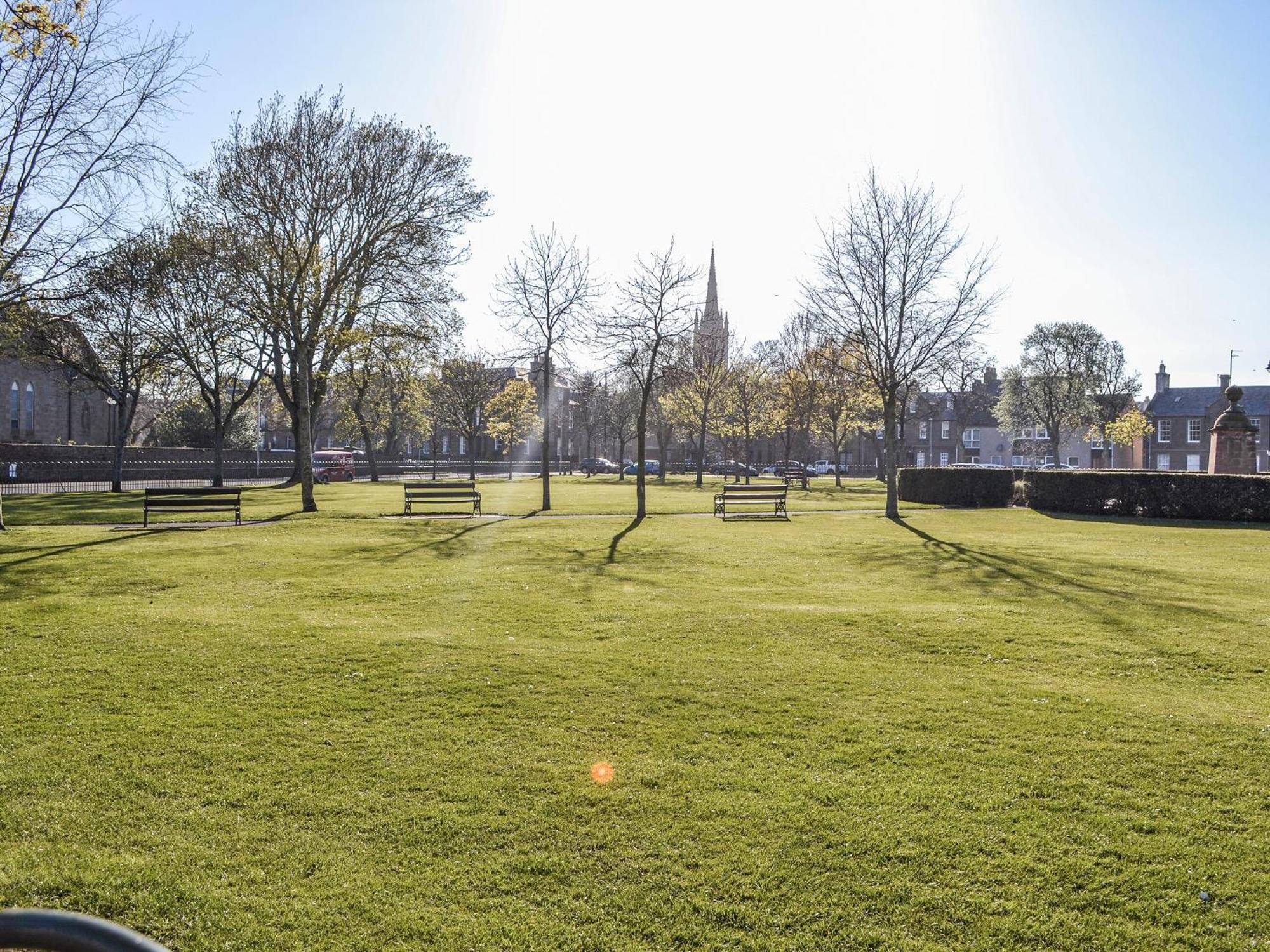 Dezzys Villa Montrose Eksteriør bilde